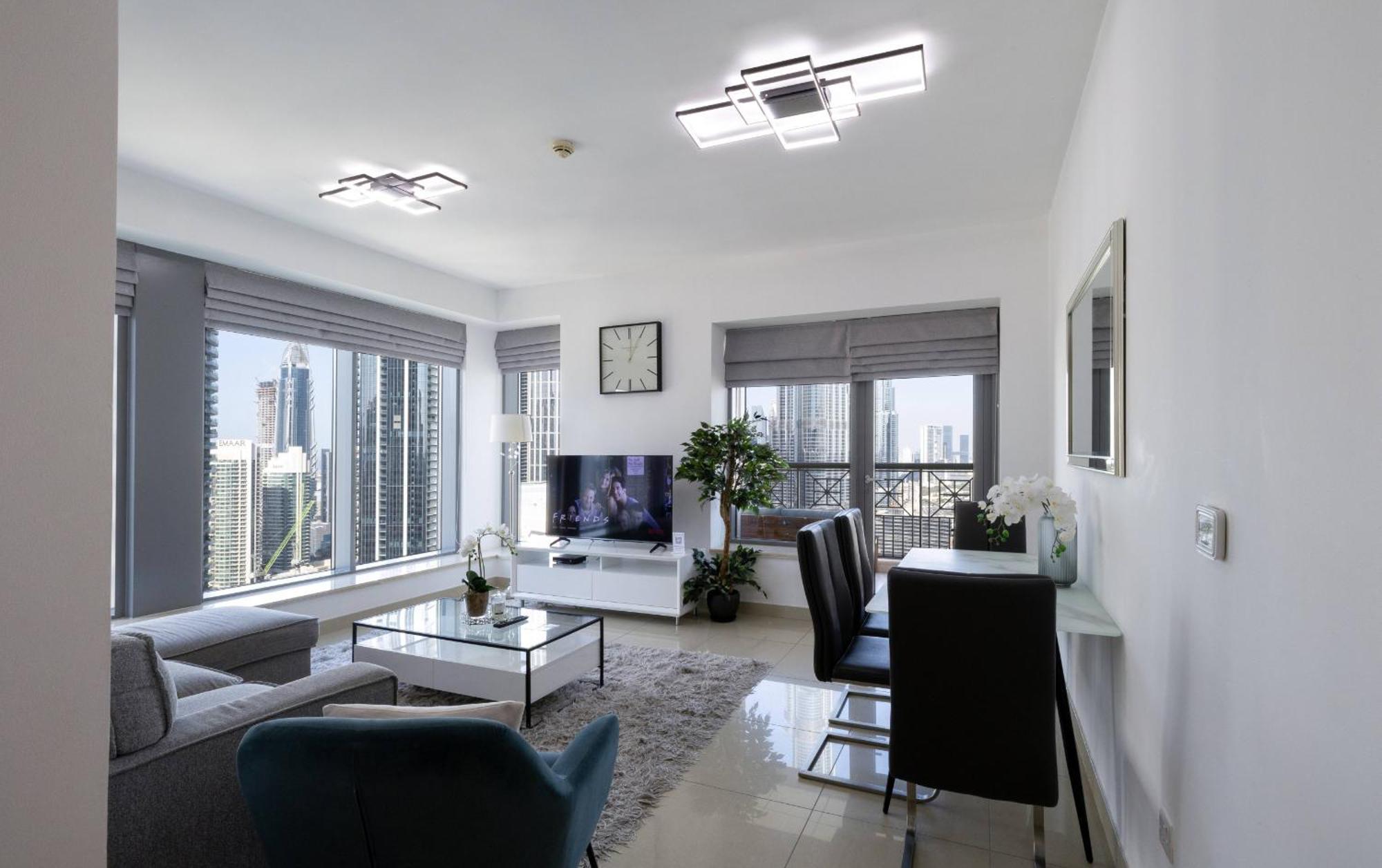 Signature Burj Khalifa View Residence Дубай Екстериор снимка