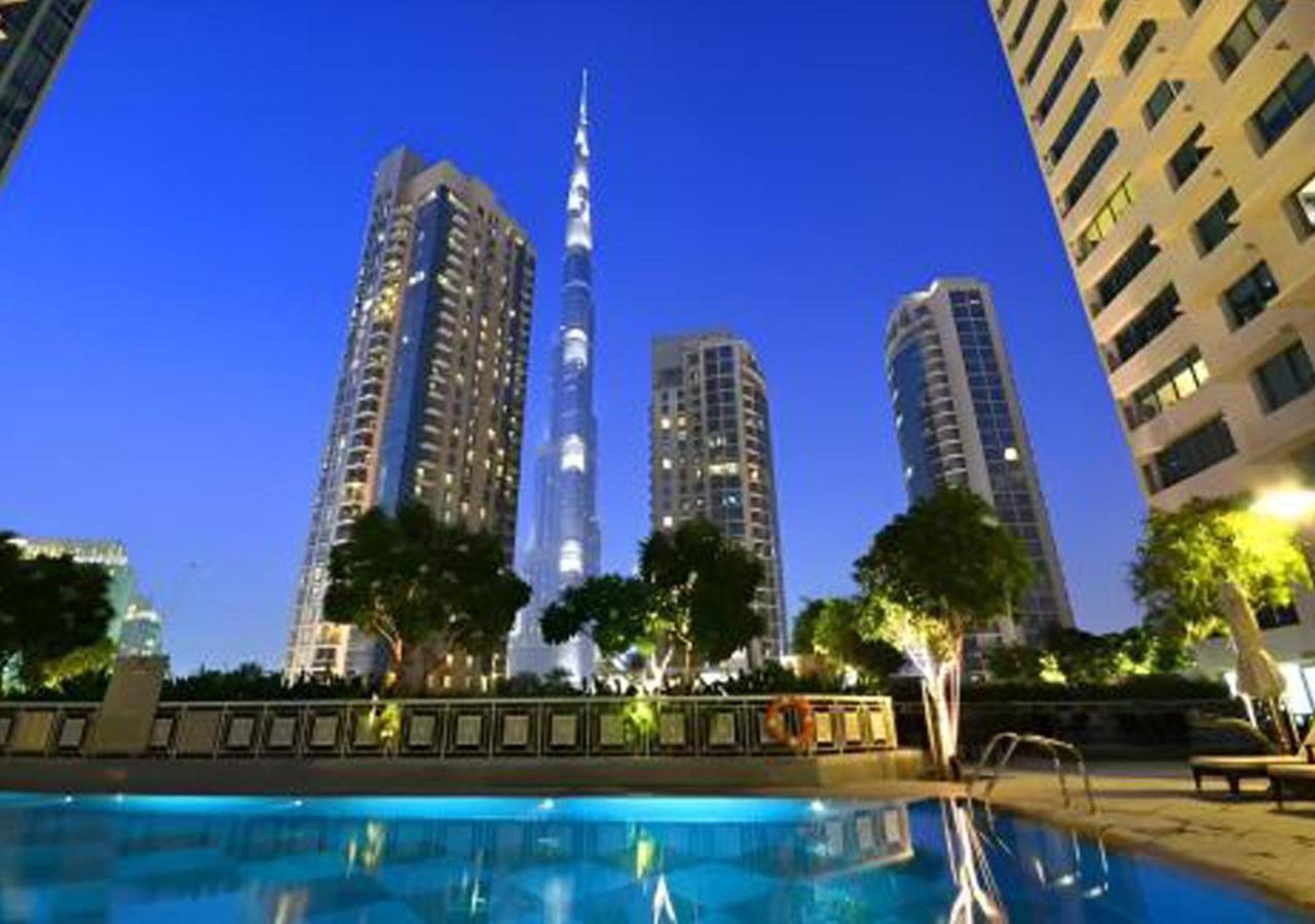 Signature Burj Khalifa View Residence Дубай Екстериор снимка