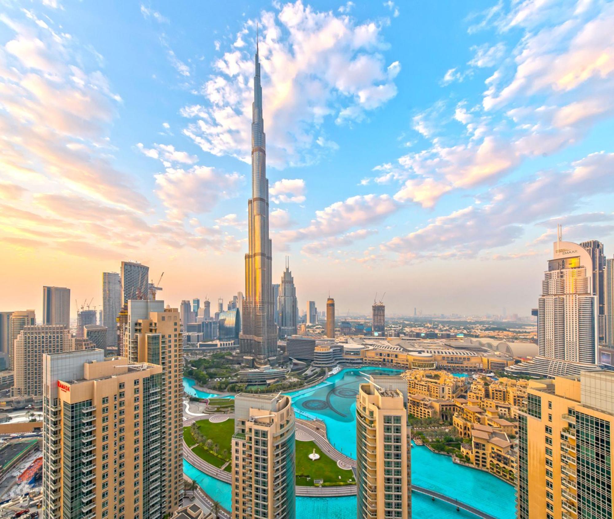 Signature Burj Khalifa View Residence Дубай Екстериор снимка