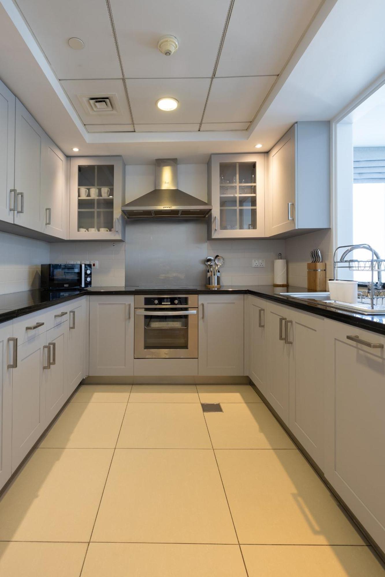 Signature Burj Khalifa View Residence Дубай Екстериор снимка